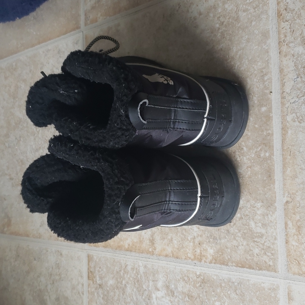 Sorel waterproof fluffy lined winter boots - Picture 2 of 11